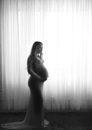 Maternity Photography by Leah Martin