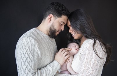 Newborn Family Photography by Leah Martin