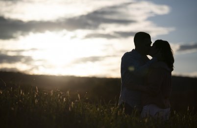 DEERFIELD ENGAGEMENT PHOTOGRAPHY BY LEAH MARTIN