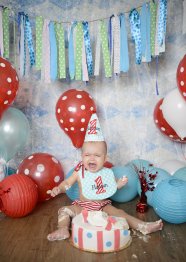 CAKE SMASH PHOTOGRAPHY BY LEAH MARTIN